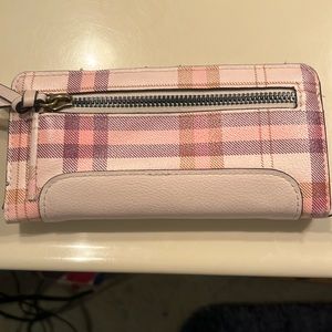 Wallet with 12 credit card slots and zipper close coin holder